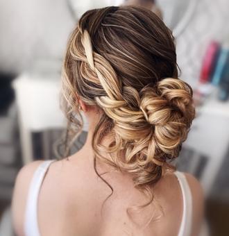 Elegant Prom Hairstyles